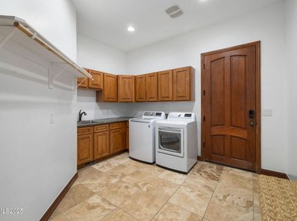 12900 Silver Wolf Road, Reno, NV 89511 Photo