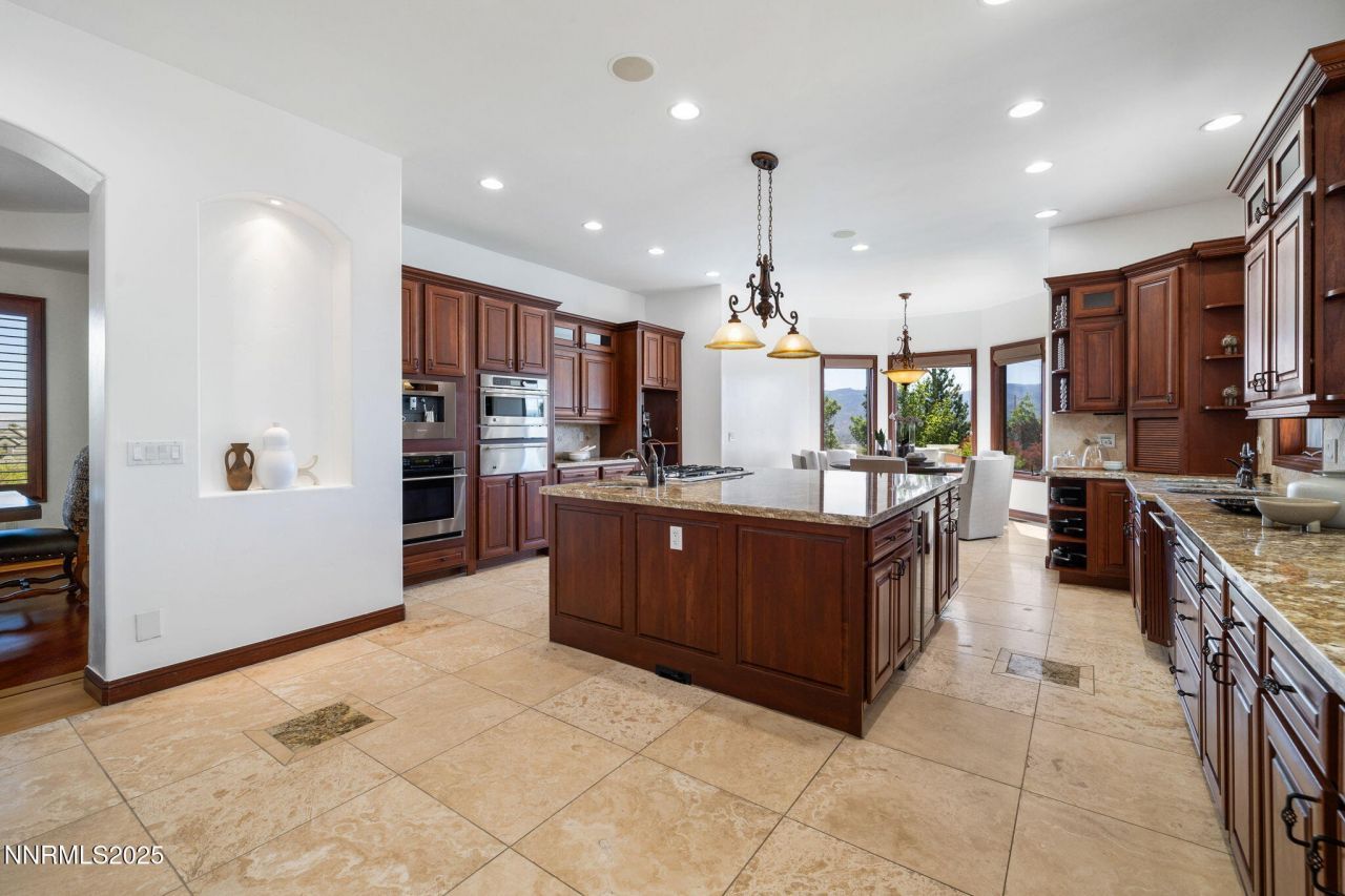 12900 Silver Wolf Road, Reno, NV 89511 Photo