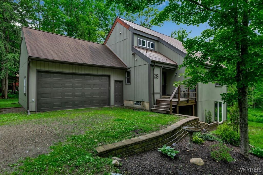 28 Woodstock Road, Glenwood, NY 14069 Main Photo