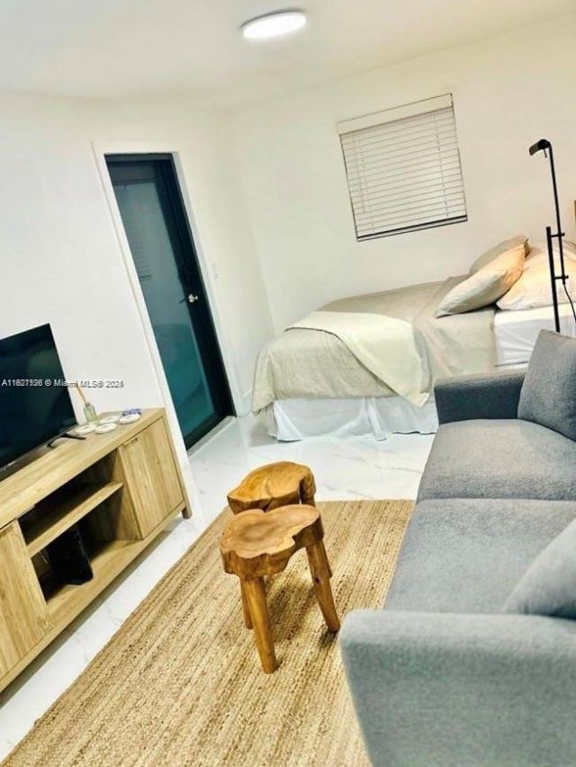 610 NW 111th St, Miami, FL 33168 Photo