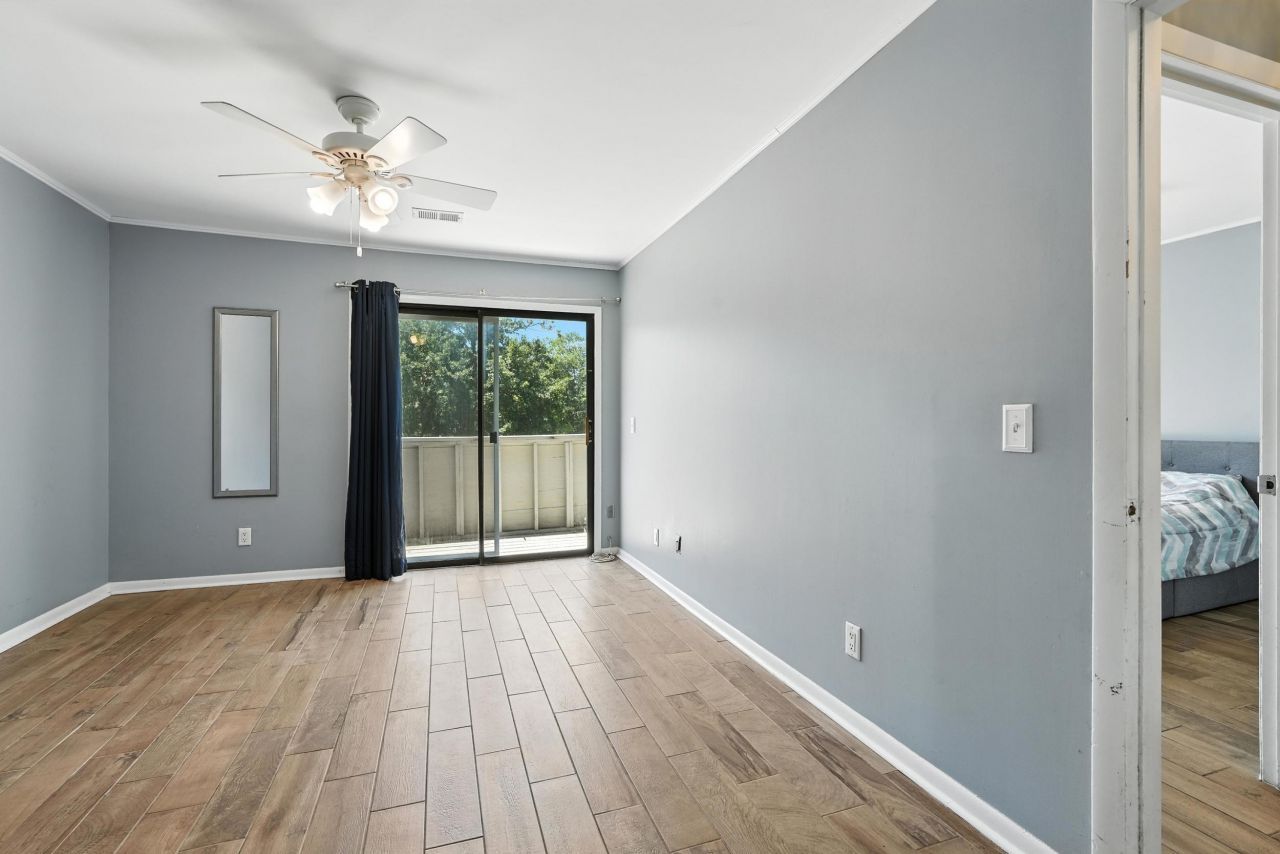 607 Greencastle Drive Photo 14