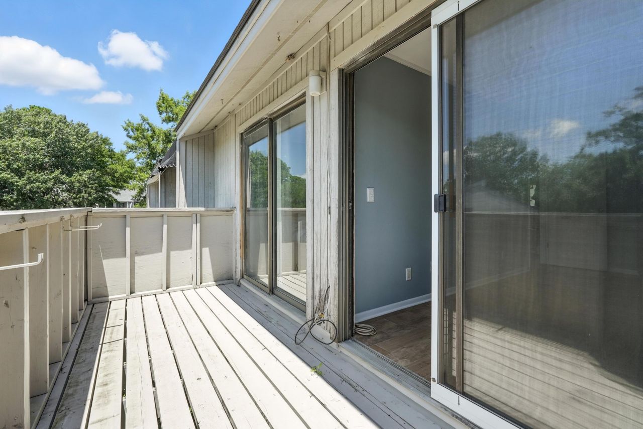 607 Greencastle Drive Photo 19