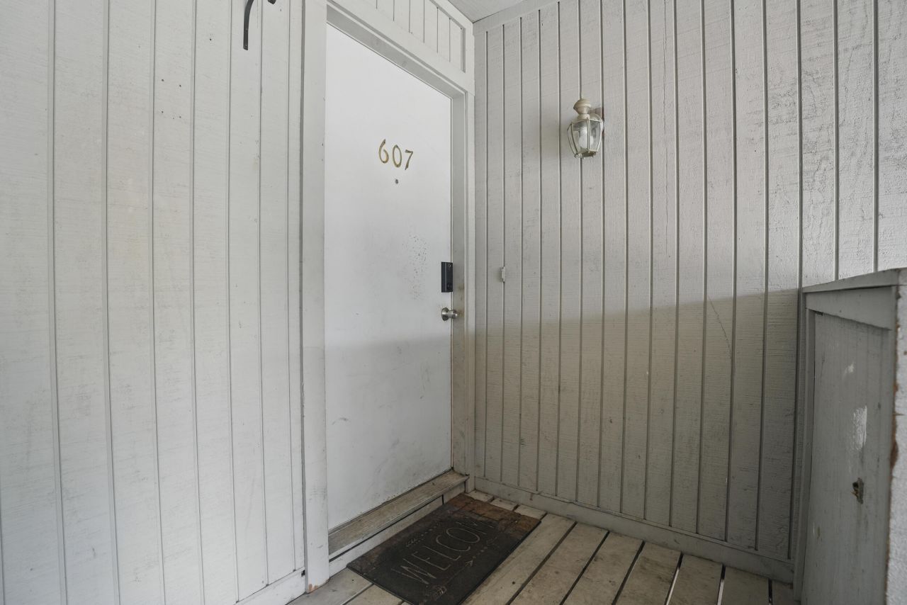 607 Greencastle Drive Photo 24