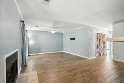 607 Greencastle Drive photo 4