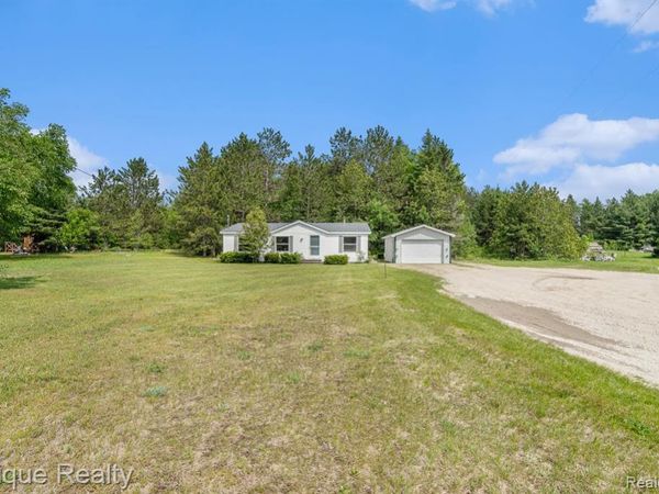 12342 N Mackinaw Highway, Mackinaw Twp, MI 49718