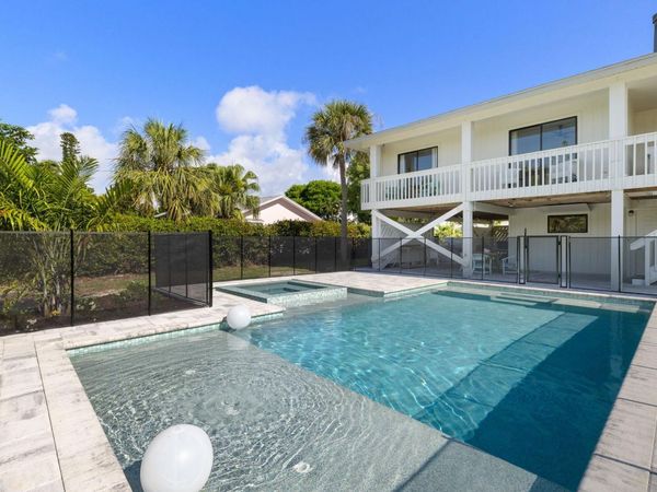 1448 Albatross Rd, Sanibel, FL 33957