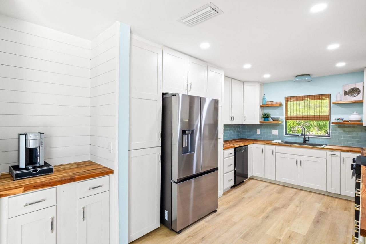 1448 Albatross Rd, Sanibel, FL 33957 Photo