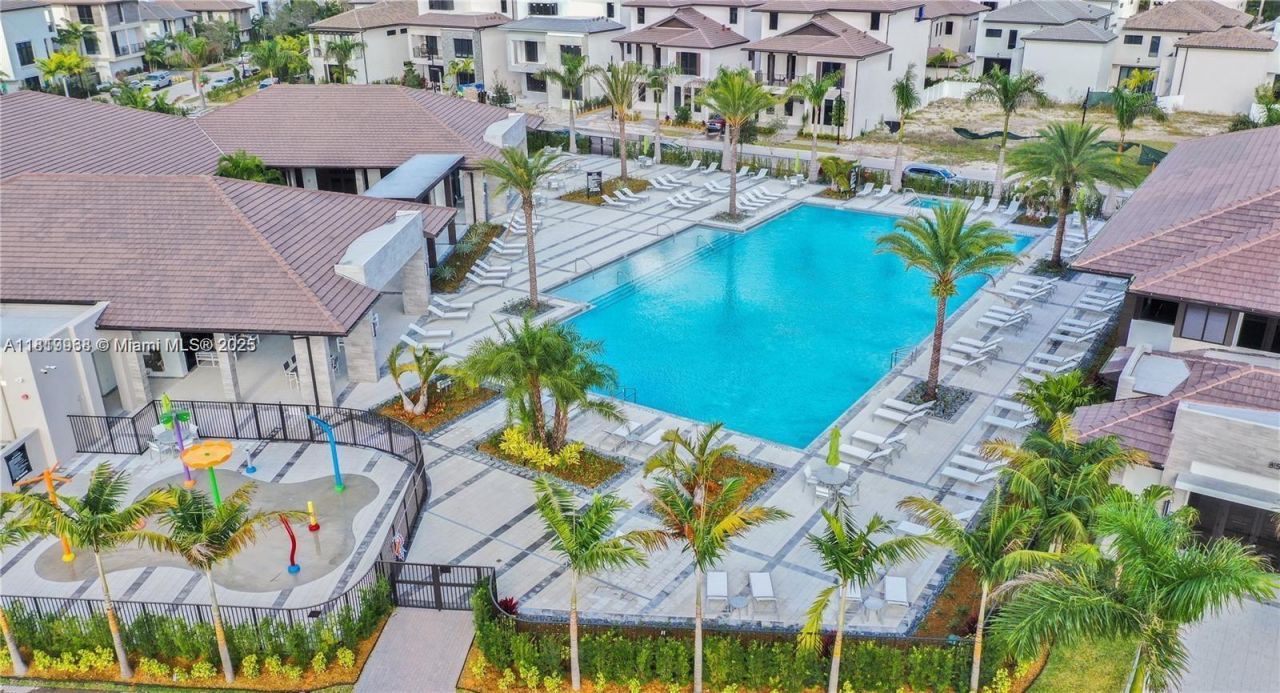 8363 NW 41st St, Unit A-109, Doral, FL 33166 Photo