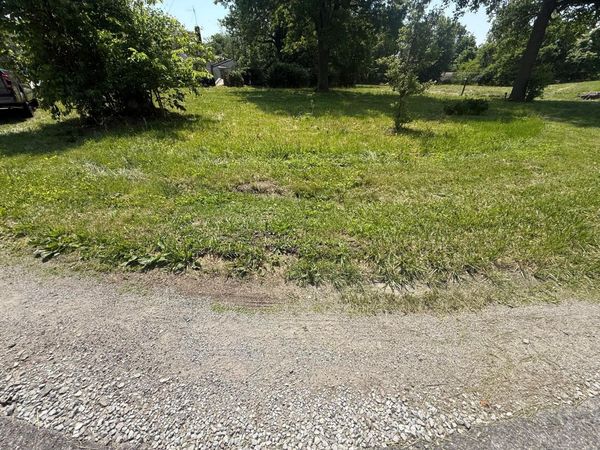 55 1st Street SW, Pataskala, OH 43062