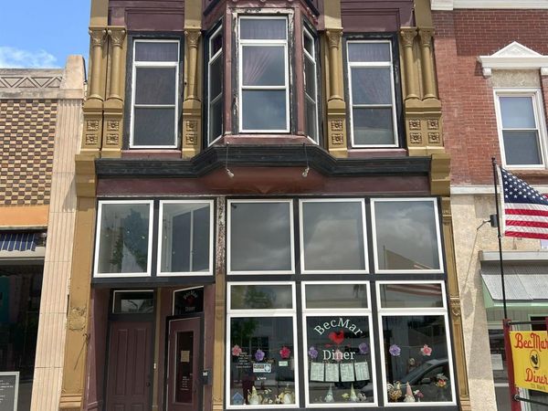 721 Main St, Osage, IA 50461