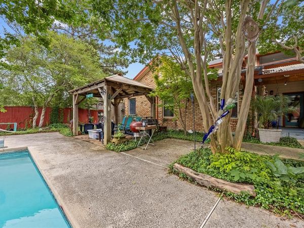 907 Green Terrace Lane, Duncanville, TX 75137