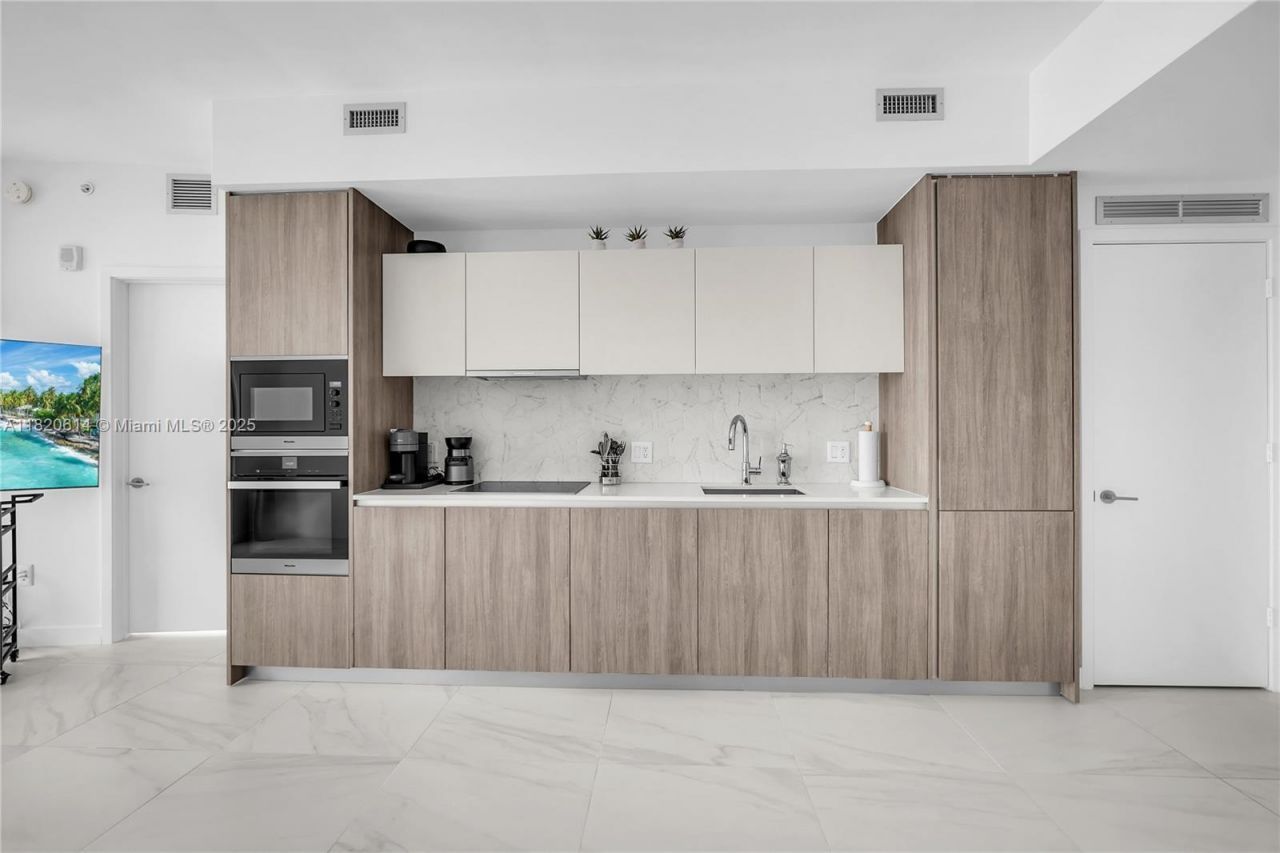 2900 NE 7th Ave, Unit 1806, Miami, FL 33137 Photo