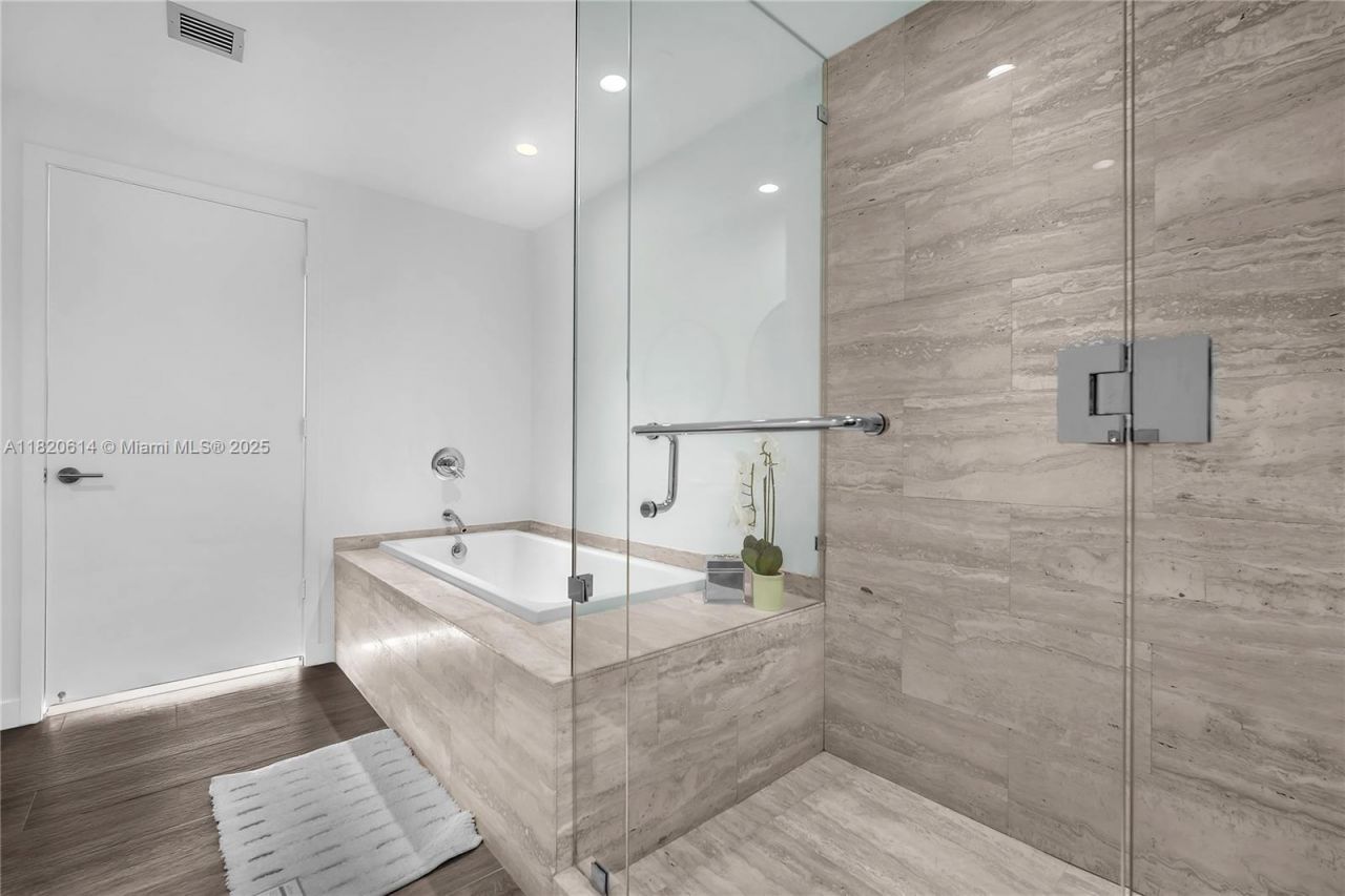 2900 NE 7th Ave, Unit 1806, Miami, FL 33137 Photo