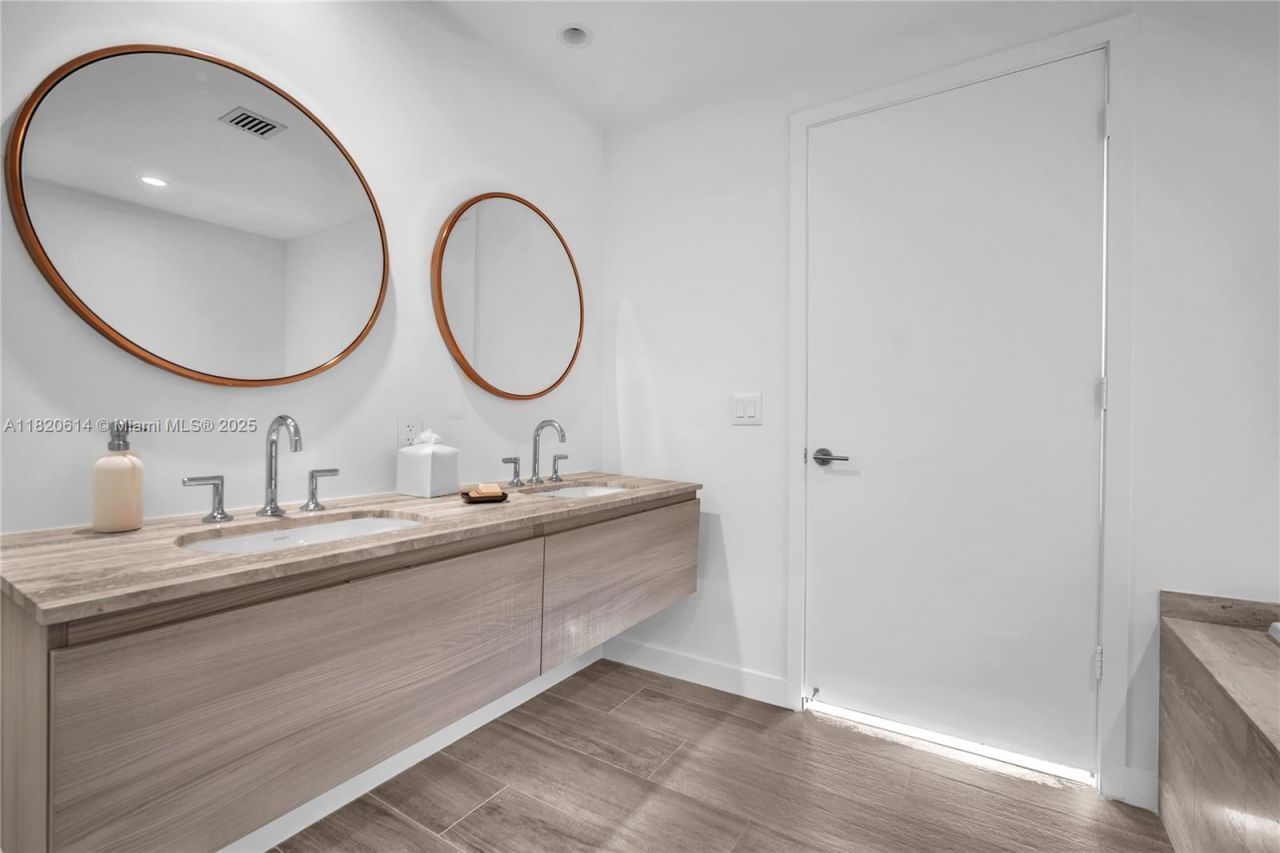 2900 NE 7th Ave, Unit 1806, Miami, FL 33137 Photo