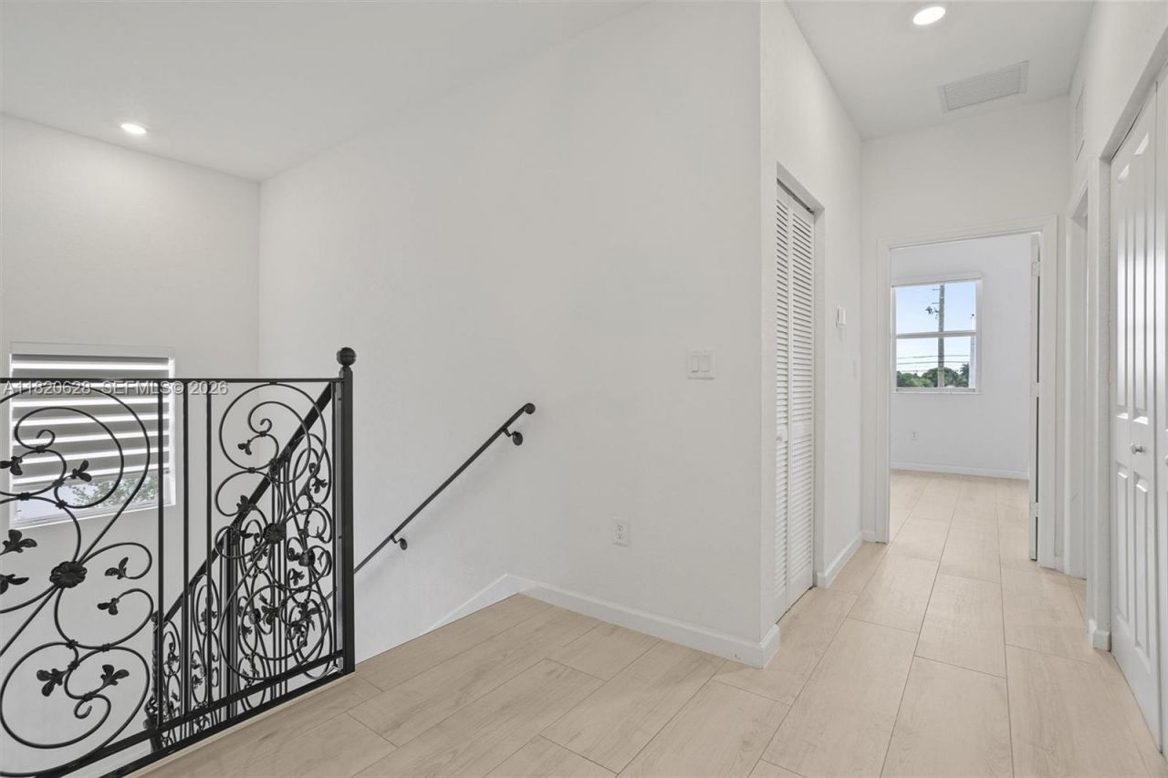 21205 SW 127th Ct, Miami, FL 33177 Photo