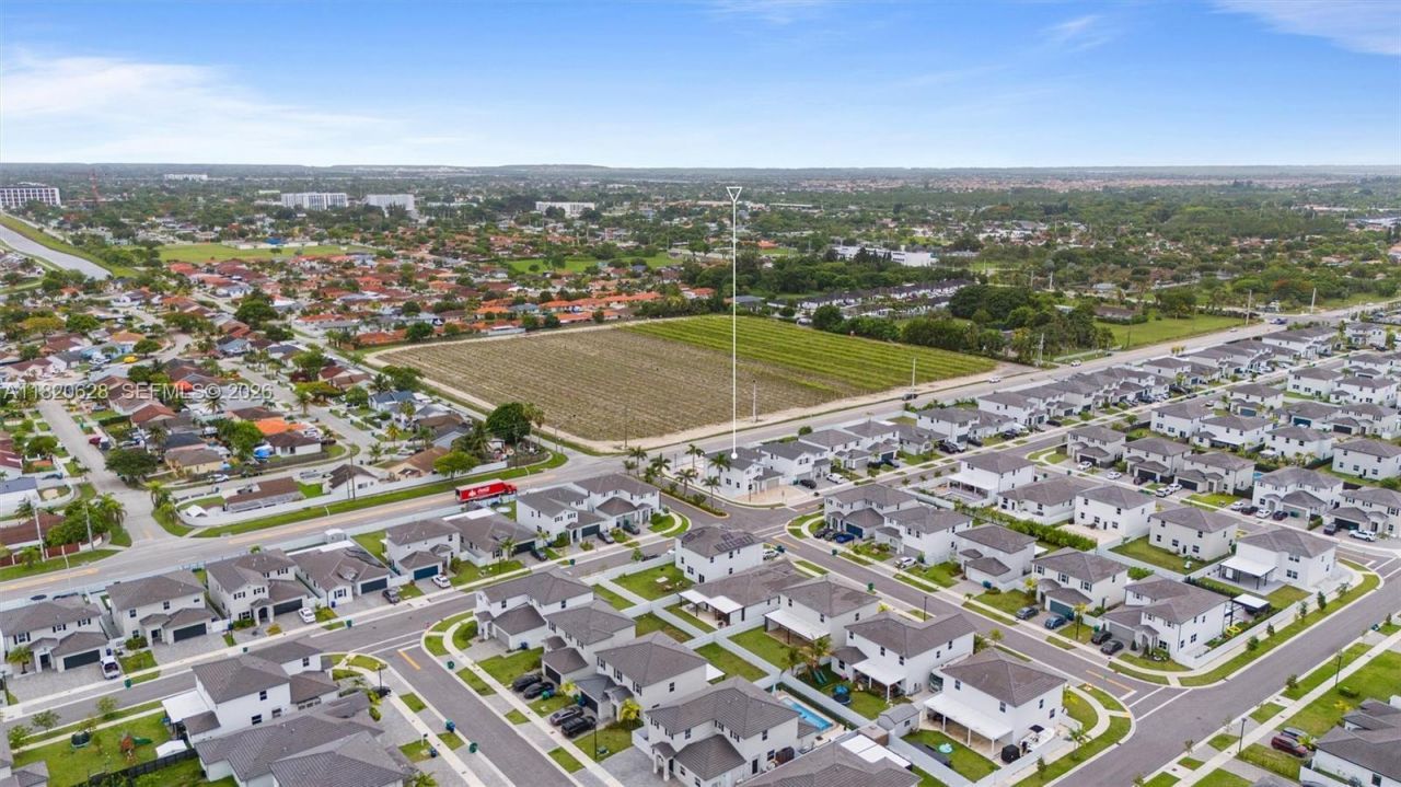 21205 SW 127th Ct, Miami, FL 33177 Photo