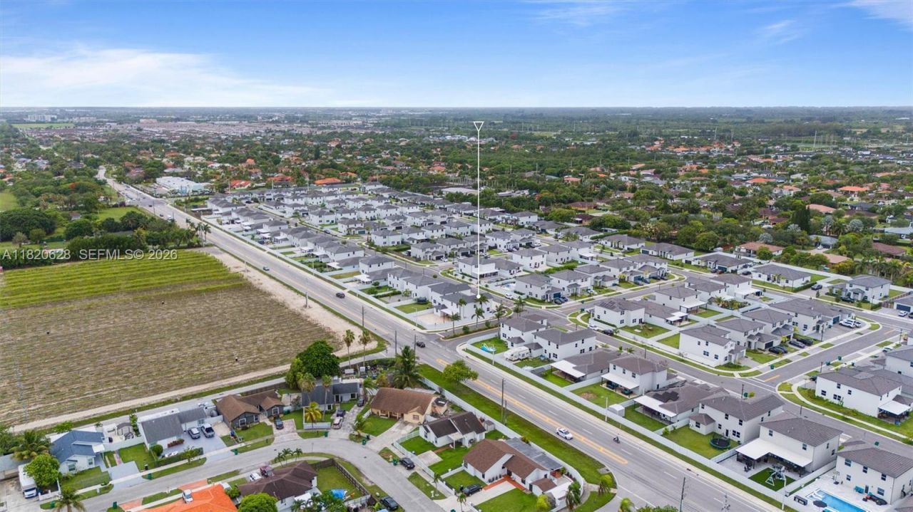 21205 SW 127th Ct, Miami, FL 33177 Photo