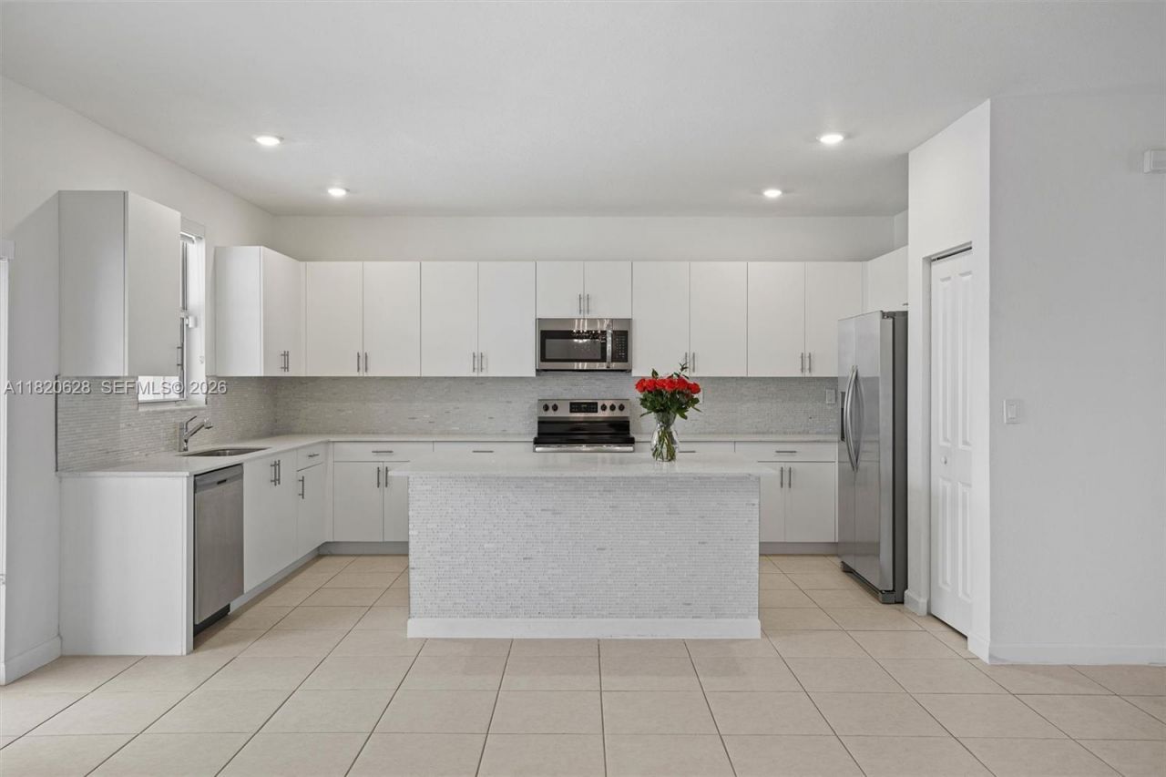 21205 SW 127th Ct, Miami, FL 33177 Photo