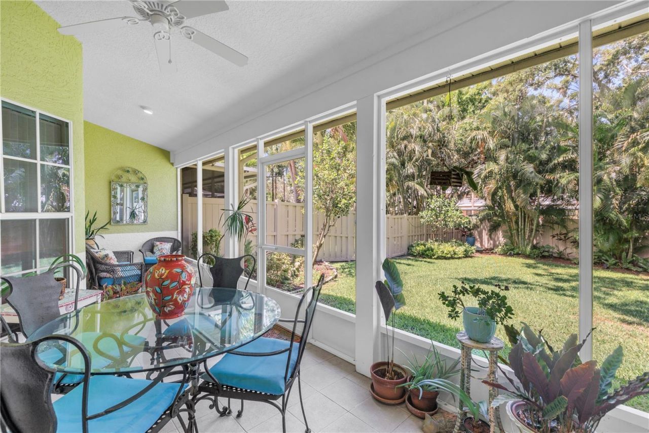 5090 White Pine Circle Ne, Saint Petersburg, FL 33702 Photo