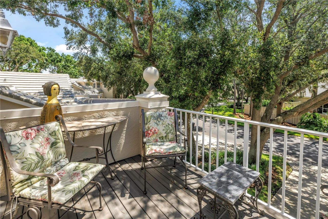 5090 White Pine Circle Ne, Saint Petersburg, FL 33702 Photo