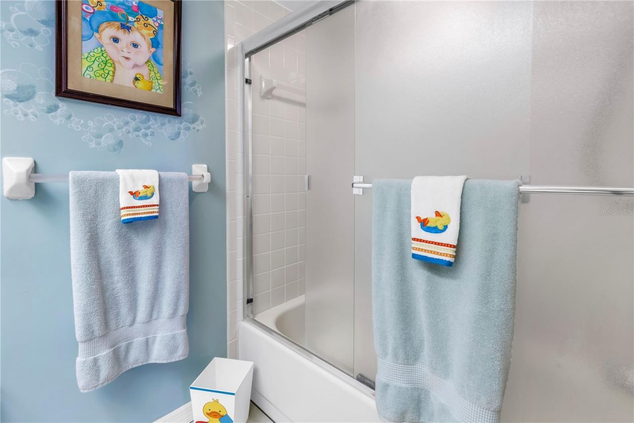 5090 White Pine Circle Ne, Saint Petersburg, FL 33702 Photo