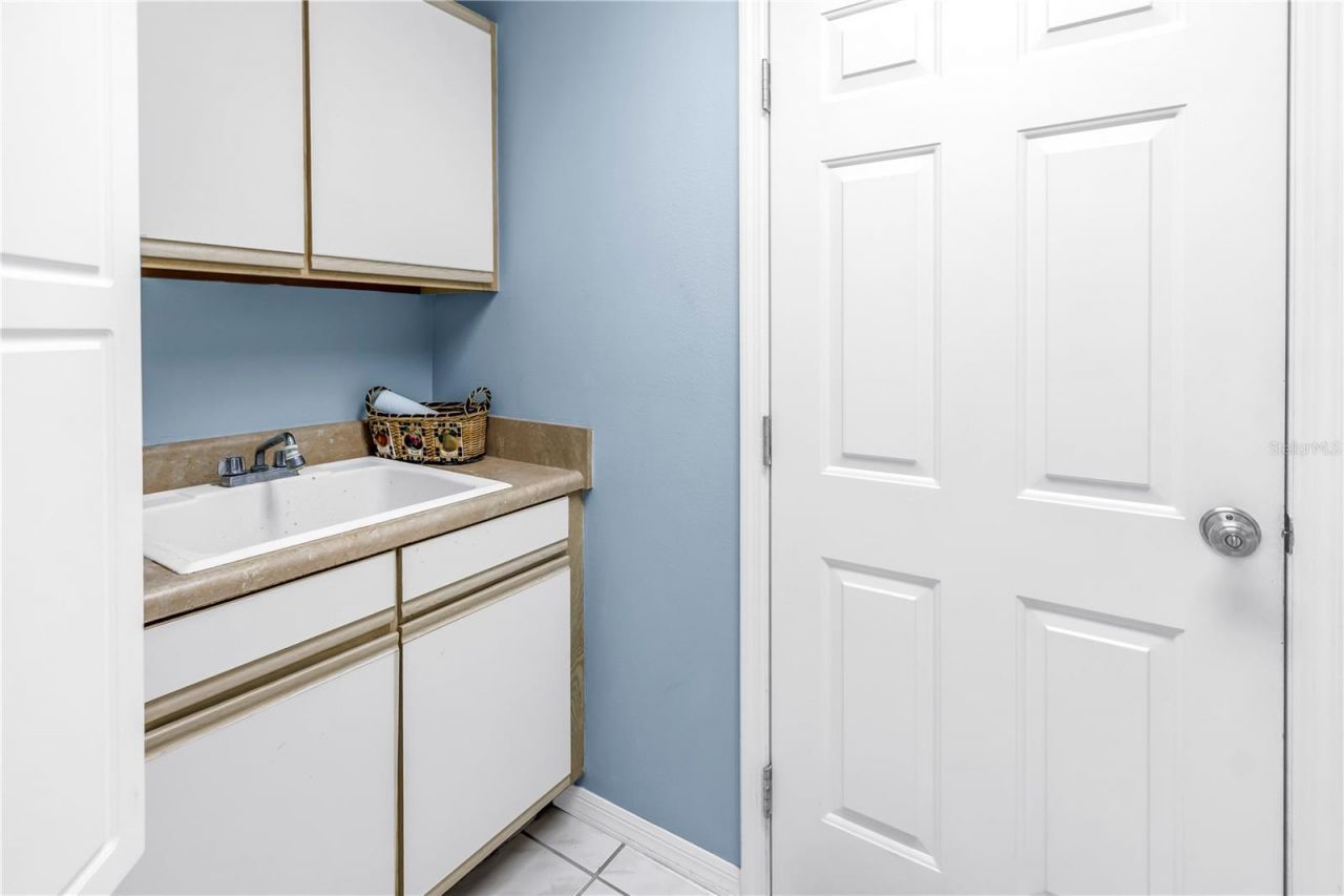 5090 White Pine Circle Ne, Saint Petersburg, FL 33702 Photo