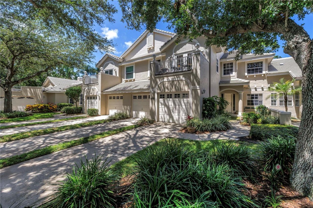 5090 White Pine Circle Ne, Saint Petersburg, FL 33702 Photo