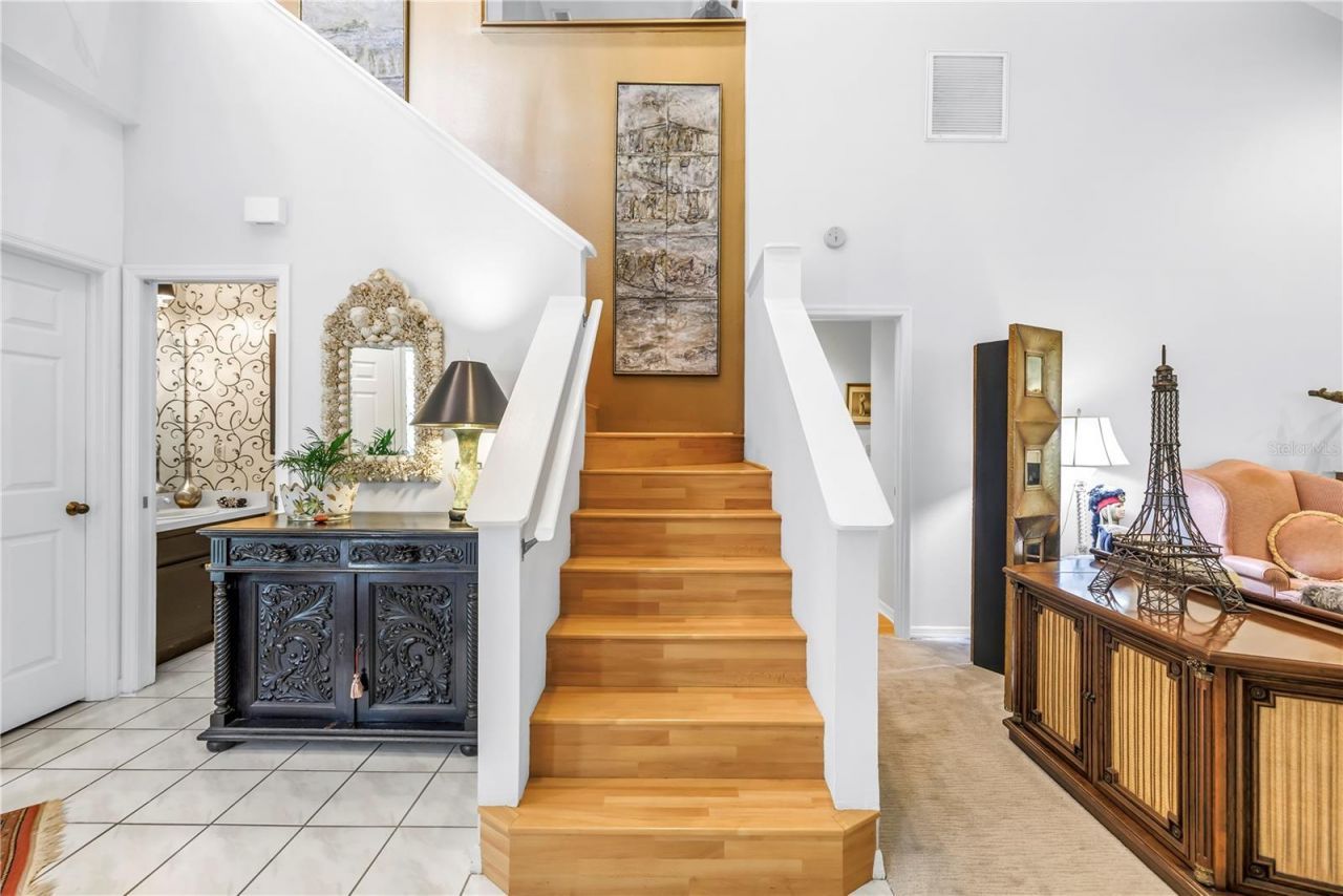 5090 White Pine Circle Ne, Saint Petersburg, FL 33702 Photo