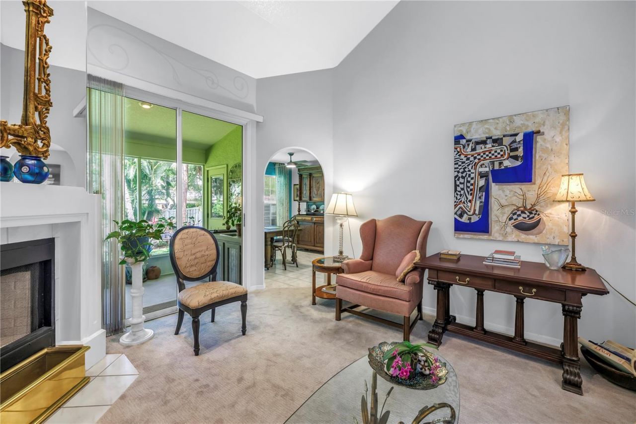 5090 White Pine Circle Ne, Saint Petersburg, FL 33702 Photo