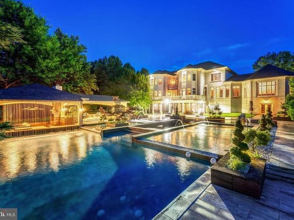 860 NICHOLAS RUN DRIVE, GREAT FALLS, VA 22066