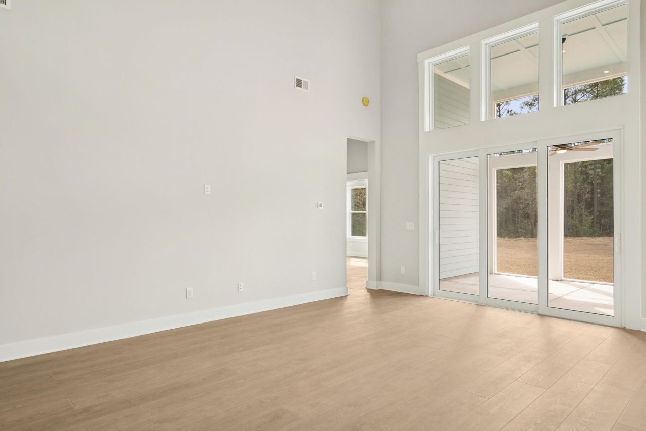 1175 Reserve Lane Photo 14