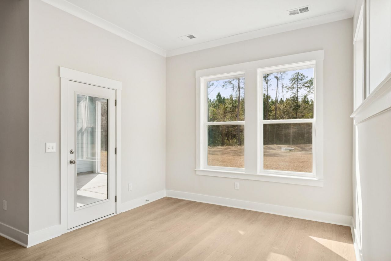 1175 Reserve Lane Photo 18