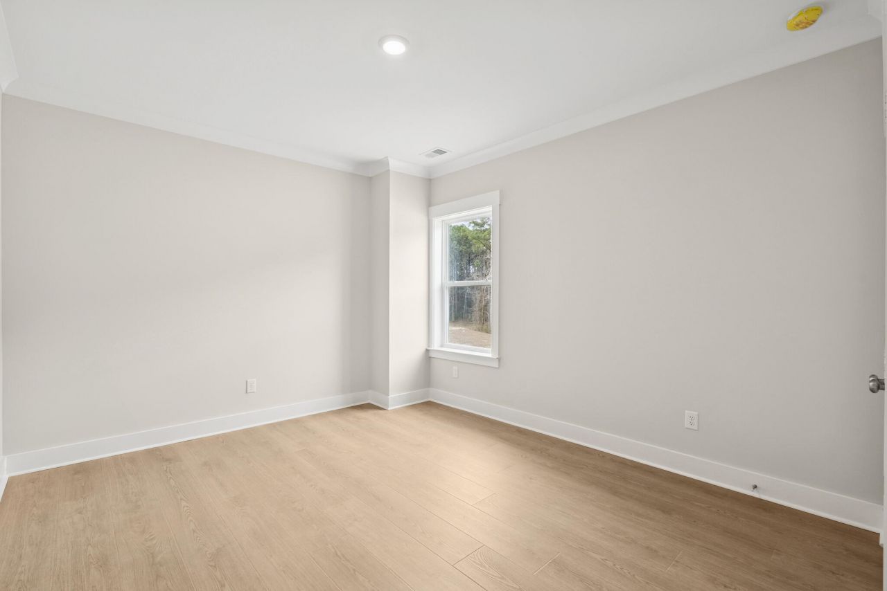 1175 Reserve Lane Photo 28