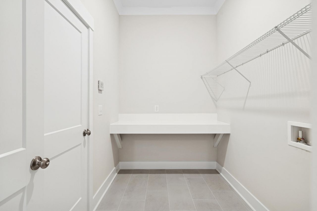 1175 Reserve Lane Photo 36