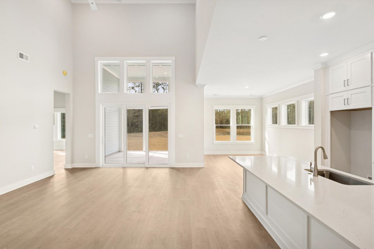 1175 Reserve Lane Photo 9