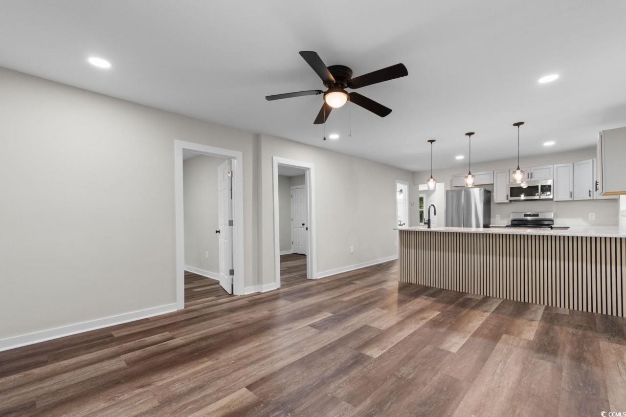 1712 Singleton St. Photo 12