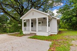 1712 Singleton St. photo 4