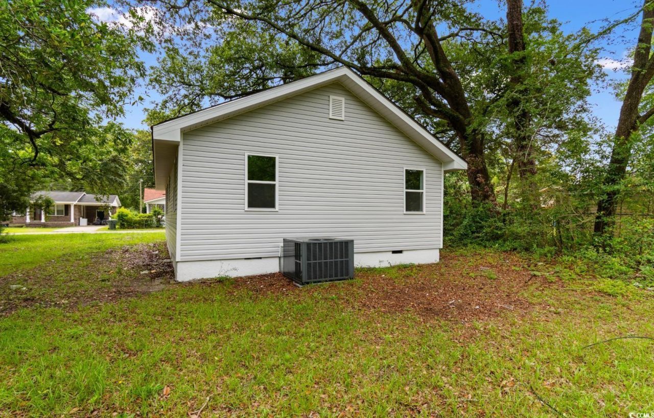 1712 Singleton St. Photo 32