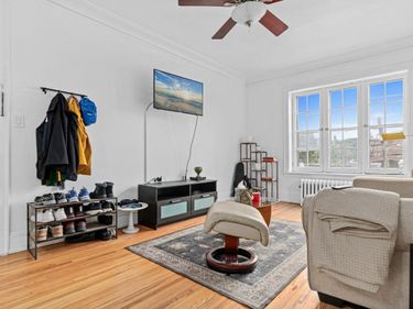 1820 1st Avenue S, Unit 208, Minneapolis, MN 55403