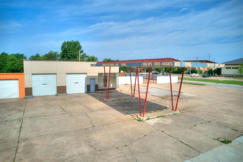 2217 N Portland Avenue, Oklahoma City, OK 73107 Main Photo