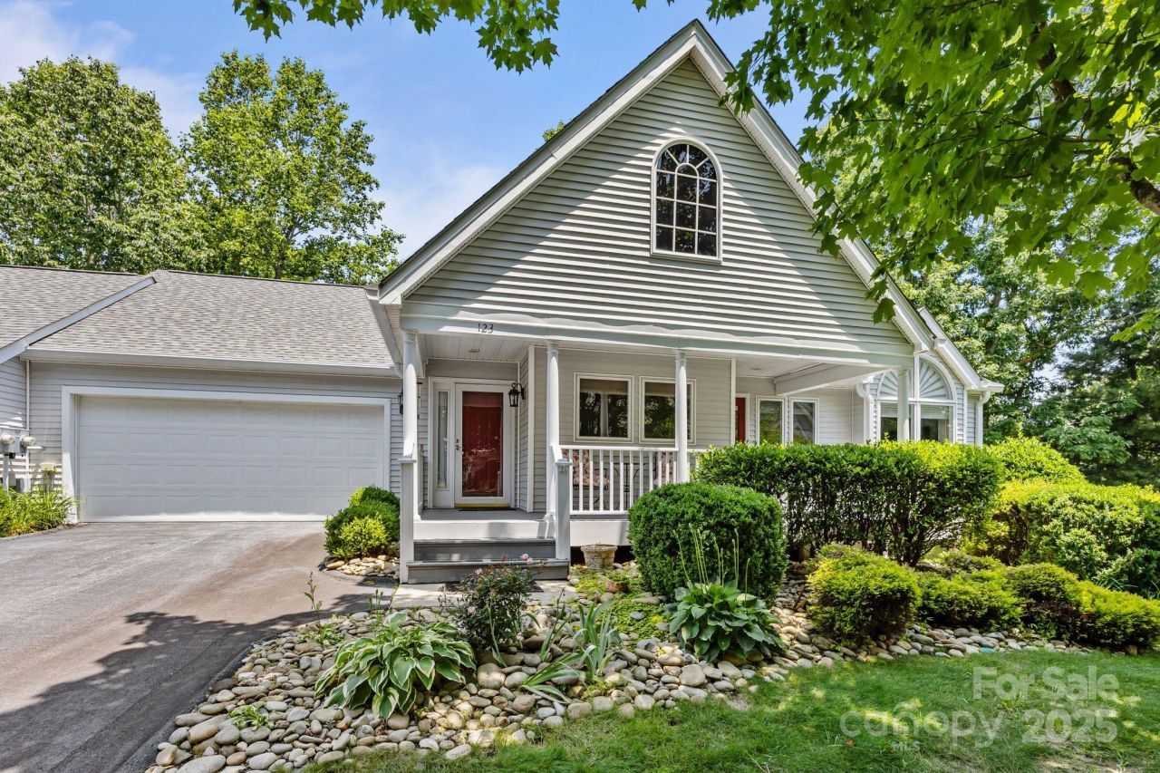 123 Carriage Walk Lane, Hendersonville, NC 28791 Main Photo