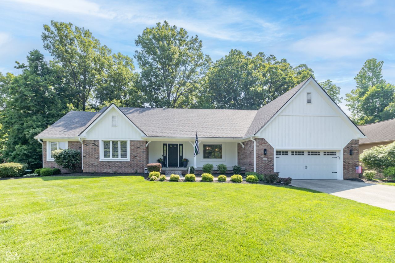 8429 Catamaran Drive, Indianapolis, IN 46236 Main Photo