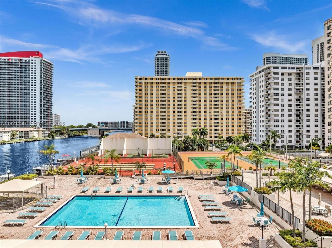 1865 S Ocean Dr, Unit 5J, Hallandale Beach, FL 33009 Photo