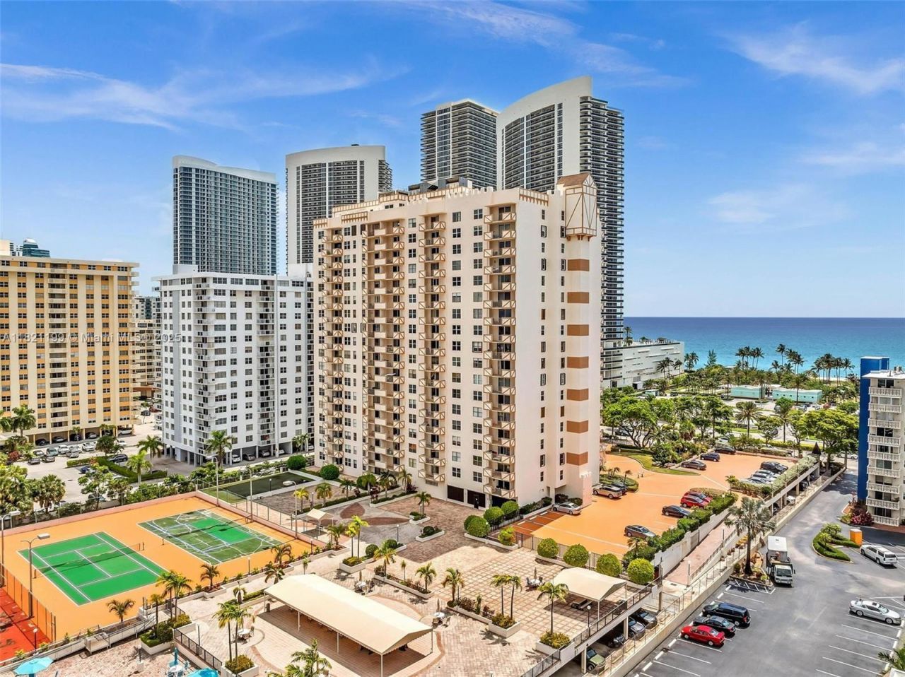 1865 S Ocean Dr, Unit 5J, Hallandale Beach, FL 33009 Photo