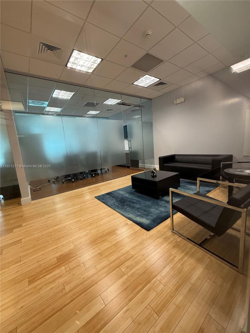 175 SW 7th St, Unit 1616, Miami, FL 33130 Photo