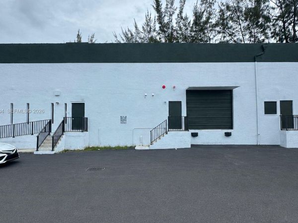 7361 NW 78th St, Medley, FL 33166