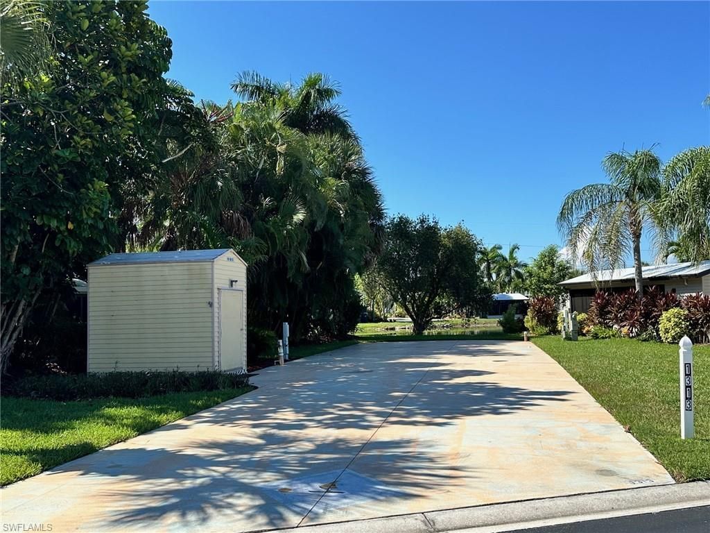 1313 Nickel Lake Pt, Naples, FL 34114 Photo