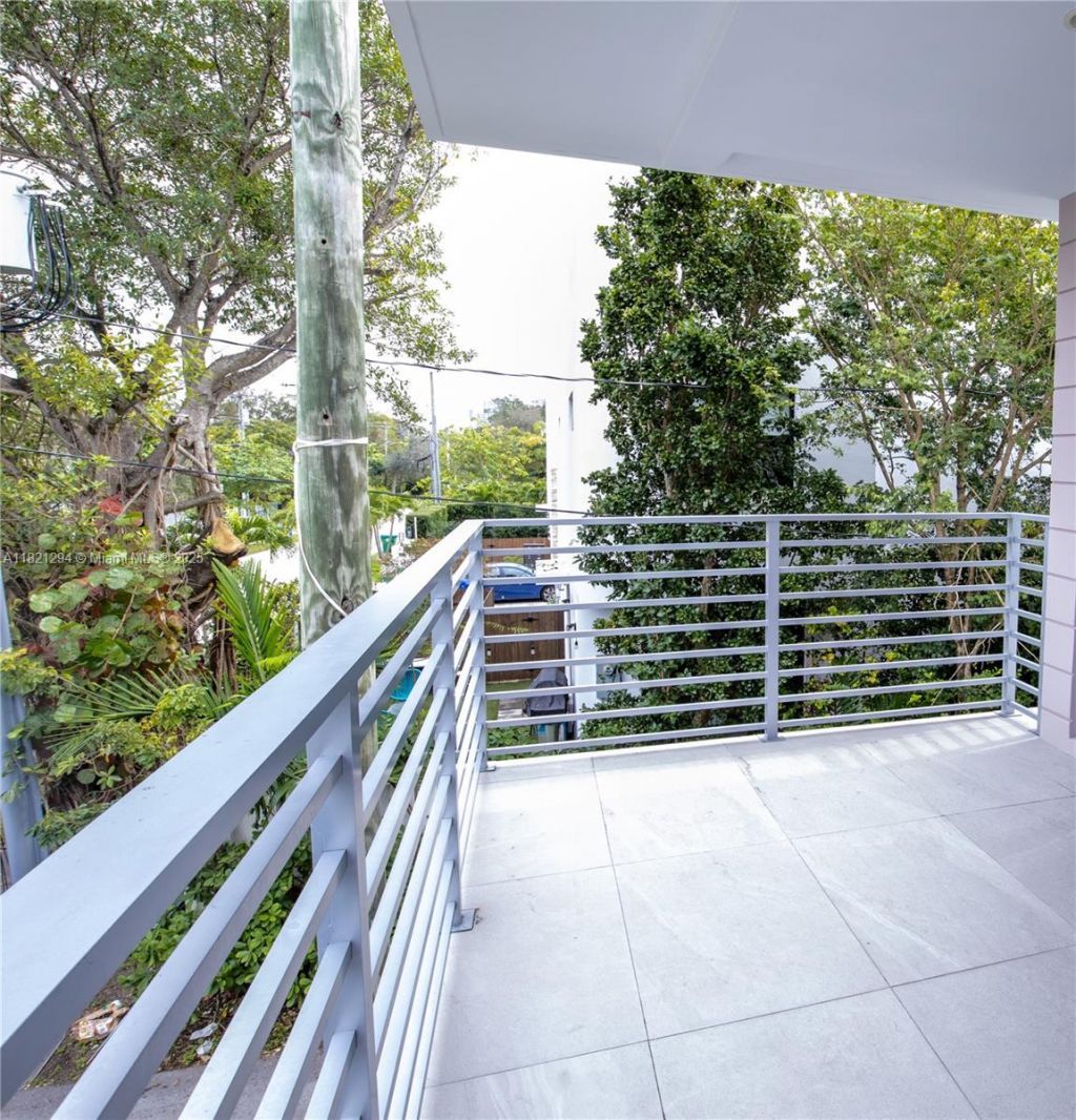 3374 Day Ave, Unit A, Miami, FL 33133 Photo