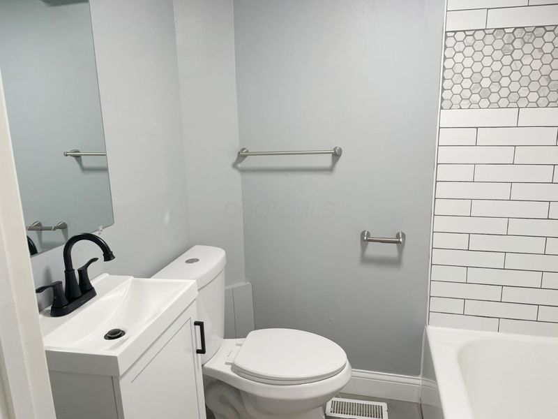 57 N Guilford Avenue, Columbus, OH 43222 Photo 7