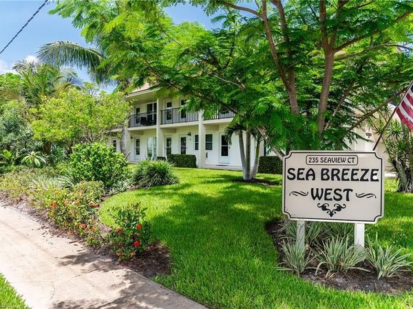 235 Seaview CT, Unit C4, MARCO ISLAND, FL 34145